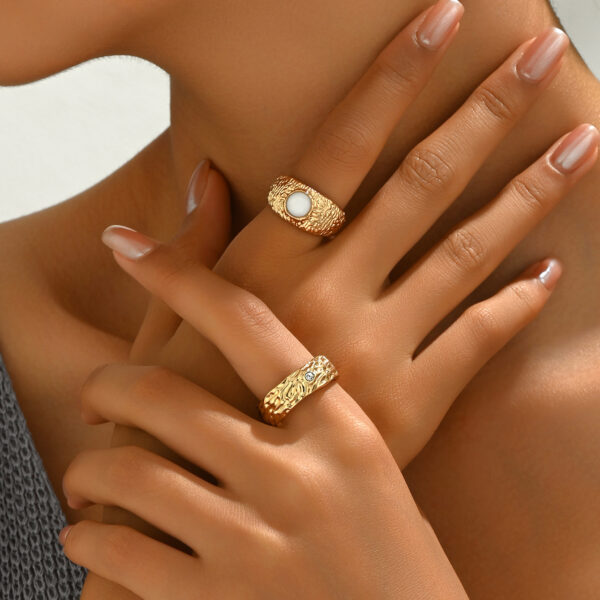 6541  Retro design palace style inset zircon relief sun and moon ring titanium steel plated 18K gold men's and women's rings #JL01-WJ-0078