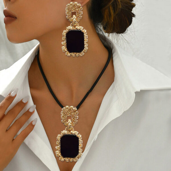 6541  Classic Studs & Pendant Jewelry Set: Timeless Elegance #JL01-WJ-0218G - Image 5
