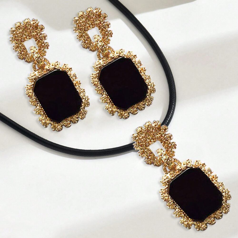 6541  Classic Studs & Pendant Jewelry Set: Timeless Elegance #JL01-WJ-0218G