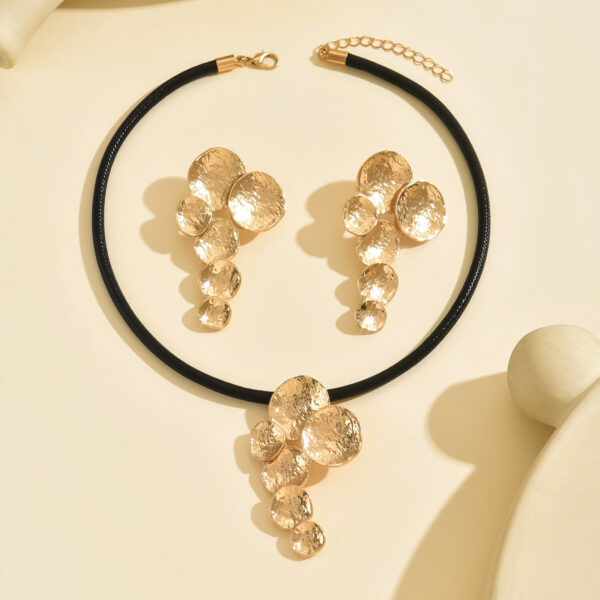 6541  Classic Studs & Necklace Set: Elevate Your Elegance Every Day #JL01-WJ-0174 - Image 5