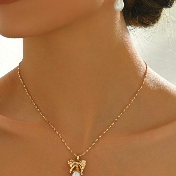 6541  Elegant Gold-Toned Bow & Pearl  Jewelry Set - Necklace & Earrings #JL01-WJ-0175 - Image 3