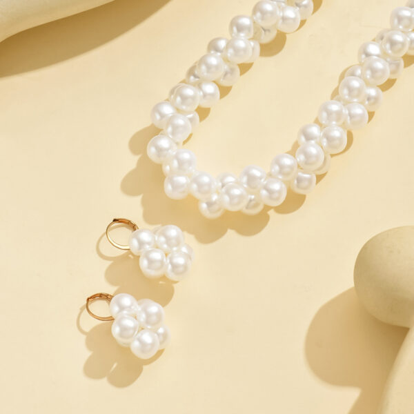 6541  Glamour Stud Earrings & Necklace Set: Sparkle Up Your Day #JL01-WJ-0191