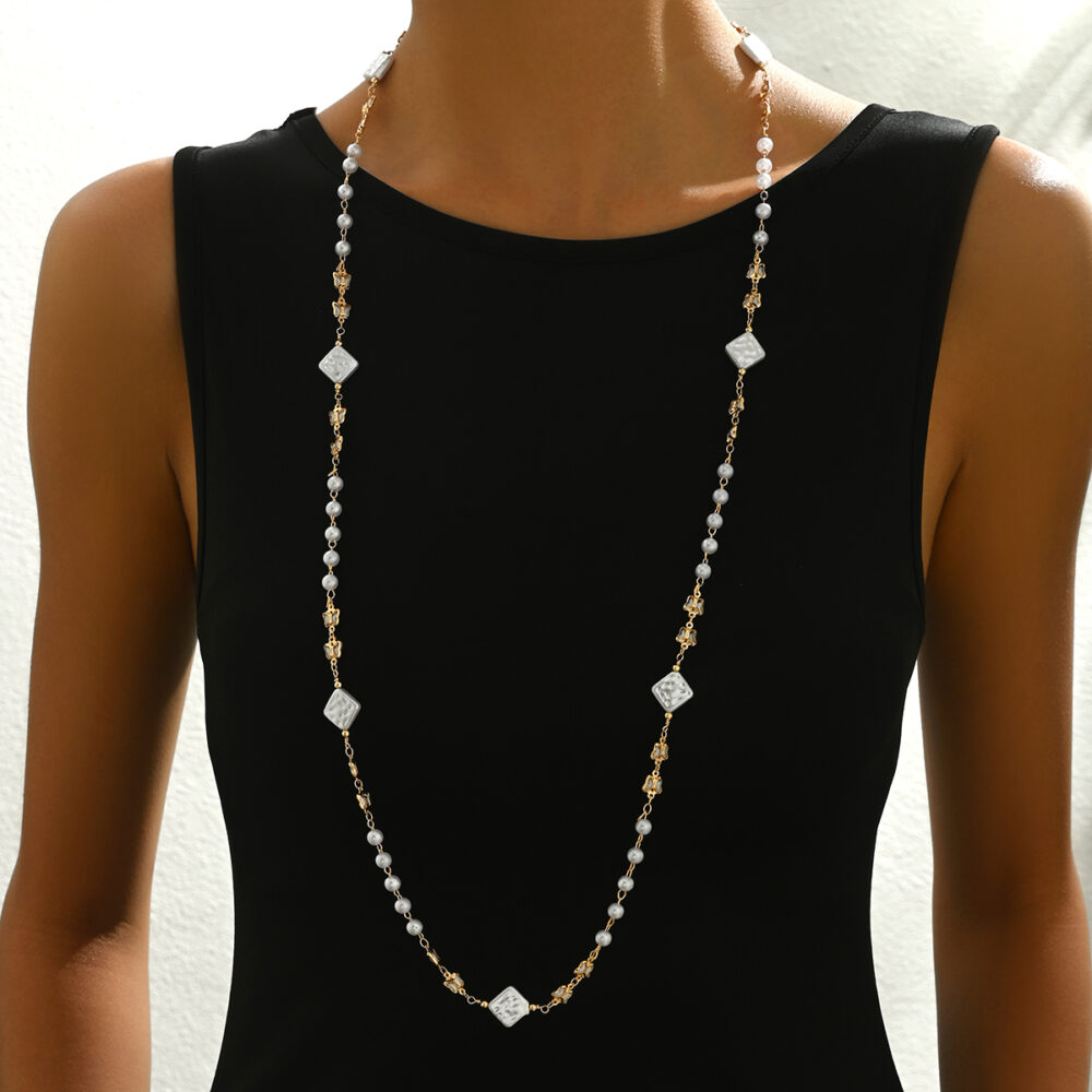 6541  Elegant Double Layer Pearl and Square Bead Necklace -  Stylish and Feminine Jewelry for Young Women #JL01-WJ-0168 - Image 4