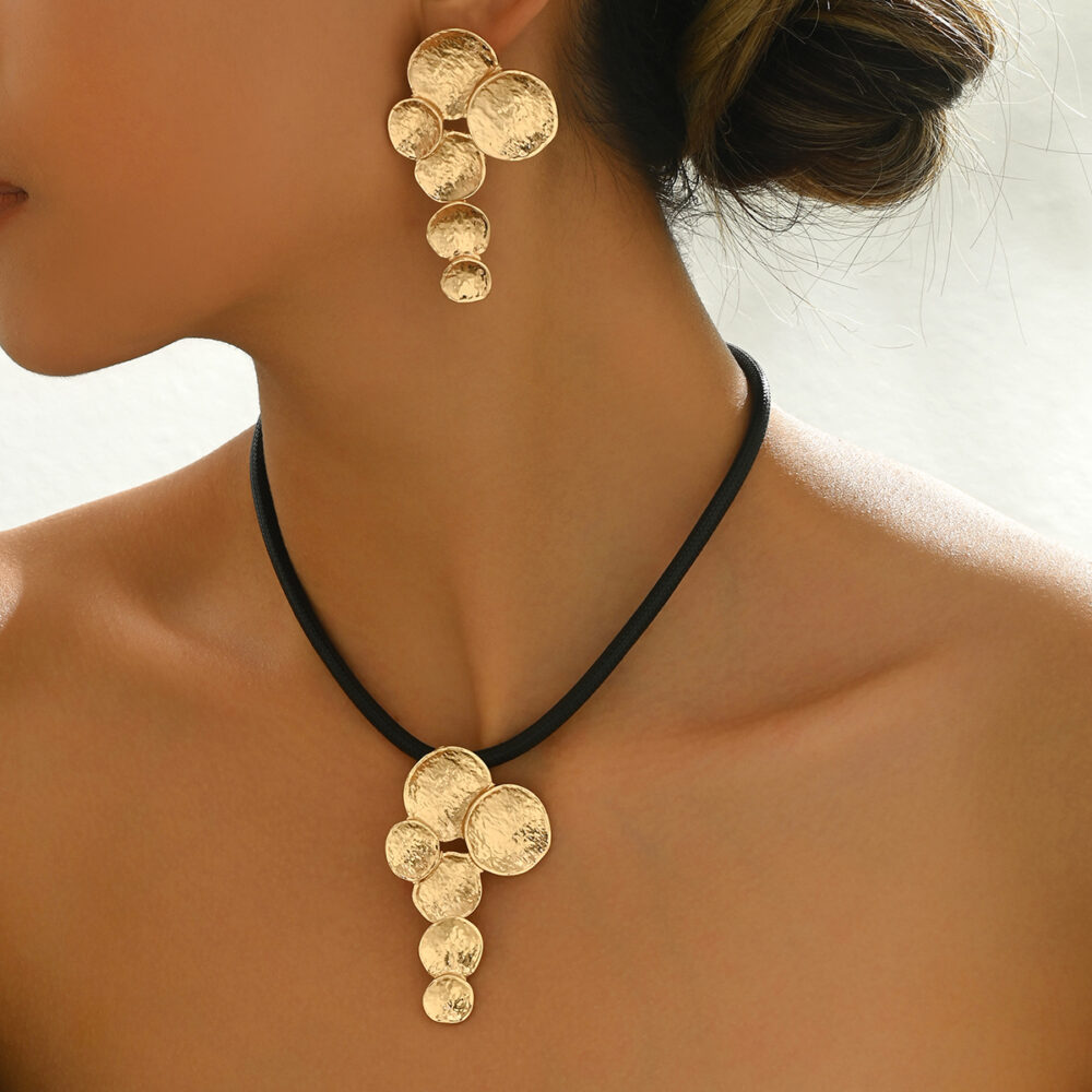 6541  Classic Studs & Necklace Set: Elevate Your Elegance Every Day #JL01-WJ-0174 - Image 4