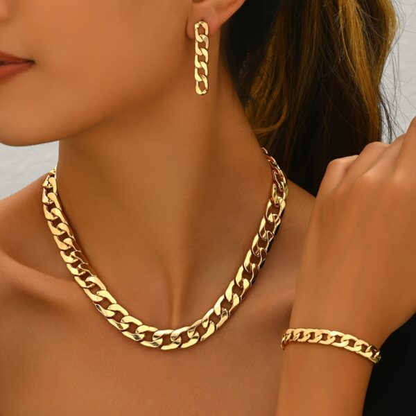 6541  Stylish Stud Earrings, Necklace and Bracelet Set: Perfect Accessories #JL01-WJ-0181 - Image 4